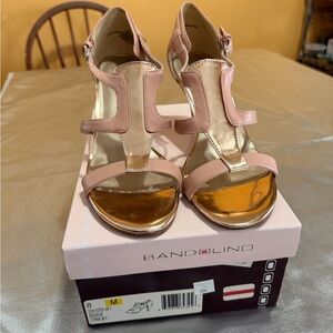 Bandolino Women's Blush and Metallic Gold Heels